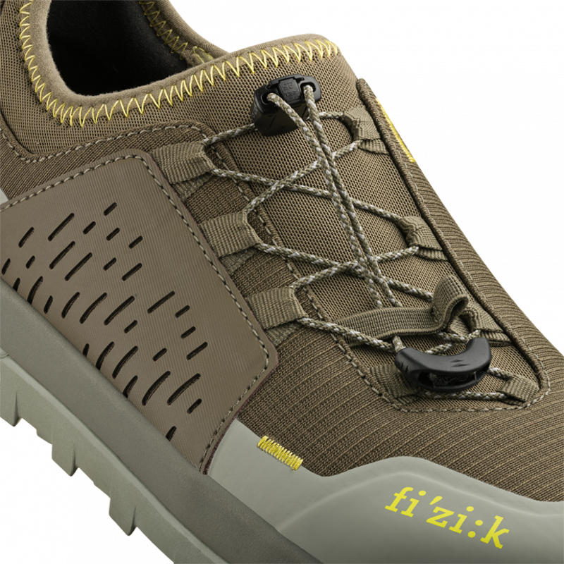 Fizik Ergolace 2 Clip In Gravel Shoes in Green/Caramel-5