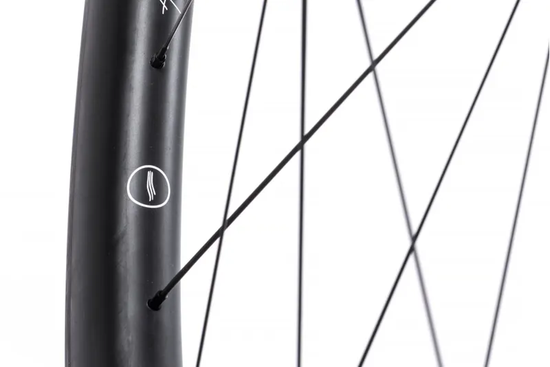 Hunt 52 Carbon Aerodynamicist Wheelset-6