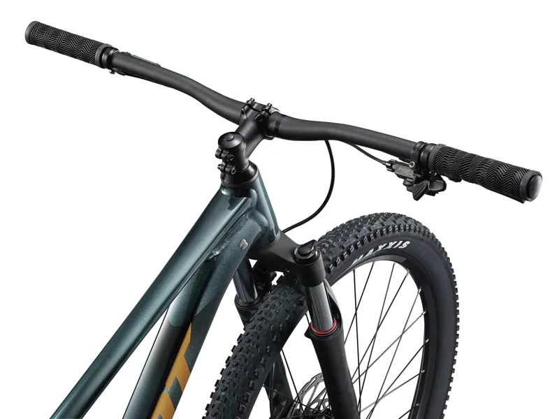 Giant Talon 2 29 Mountain Bike In Asphalt Green-2