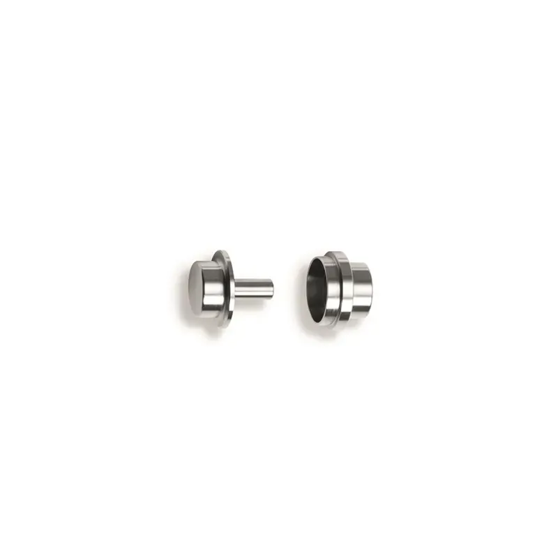 Tacx X-12 Axle Trainer Adapter in Silver